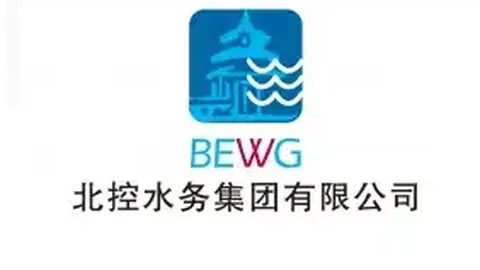 激战正酣！卡拉巴赫与阿贾克斯半场1-1握手言和，杜兰进球，多尔贝格力挽狂澜实现扳平！